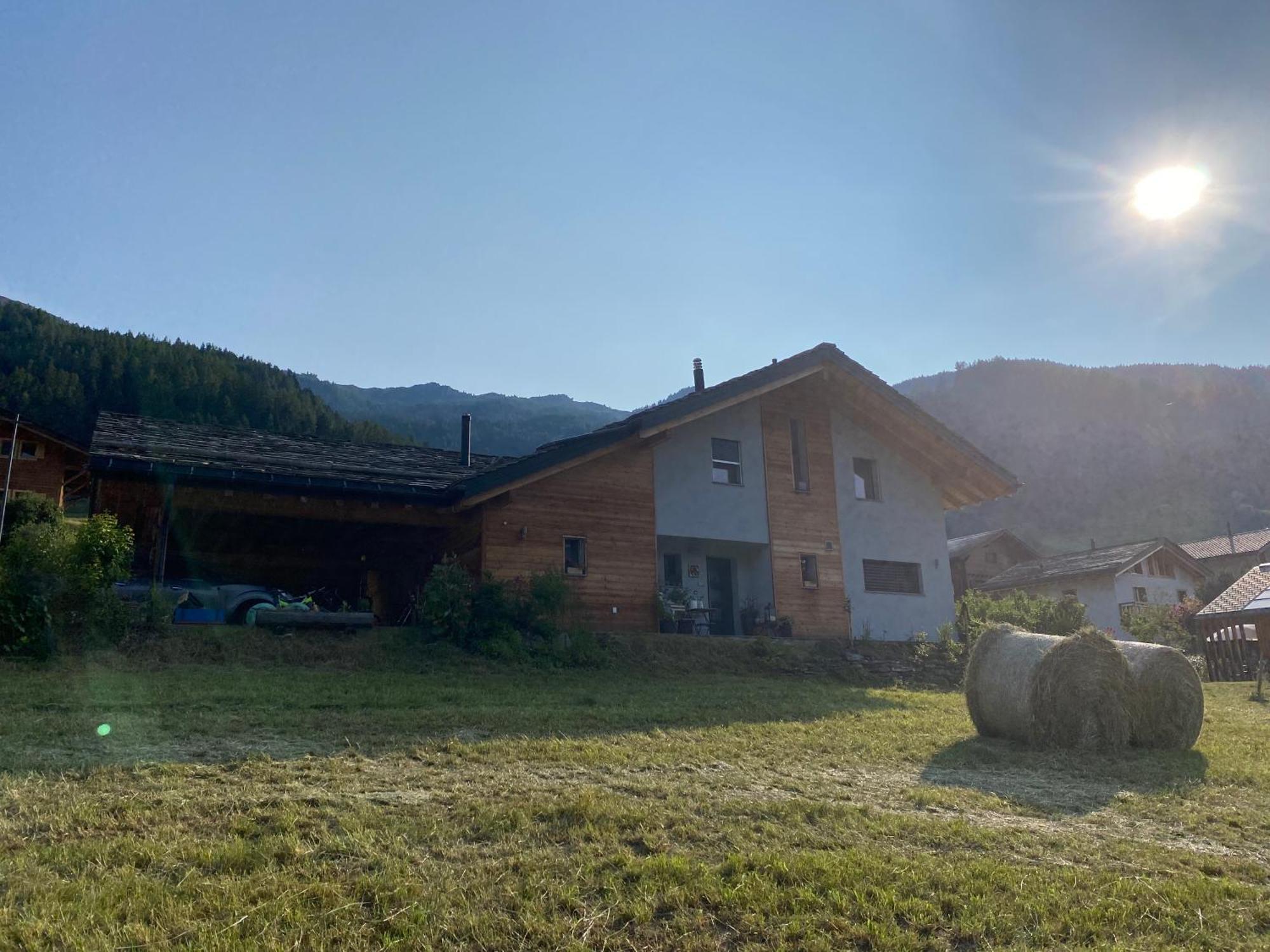 Aux Grands-Vergers Lägenhet Bruson Exteriör bild